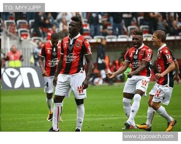 圣埃蒂安主场迎战马赛争夺法甲积分榜关键战役 圣埃蒂安主场迎战马赛争夺法甲积分榜关键战役