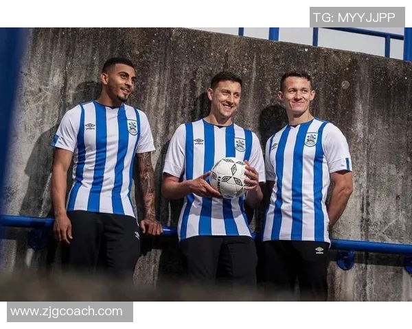 彼得堡与布拉德的较量：一场精彩的足球对决与战术博弈