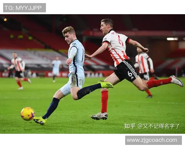 帕特罗纳图与图库曼的激烈对决揭示足球战术的精彩与魅力 帕特罗纳图与图库曼的激烈对决揭示足球战术的精彩与魅力