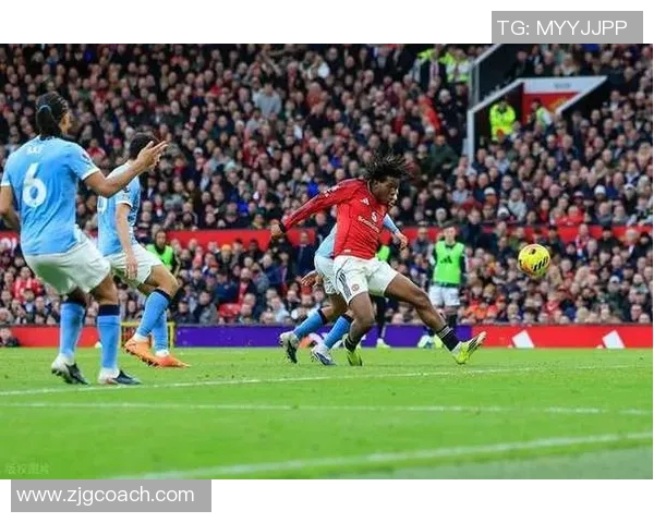 曼城与曼联激战延期引发球迷热议赛事安排何时重启