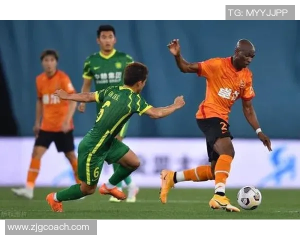 弗赖堡与门兴激战正酣比分争夺战引发球迷热议