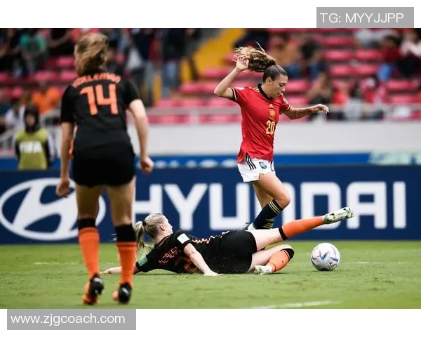 荷兰与西班牙世界杯经典对决回顾与分析 荷兰与西班牙世界杯经典对决回顾与分析