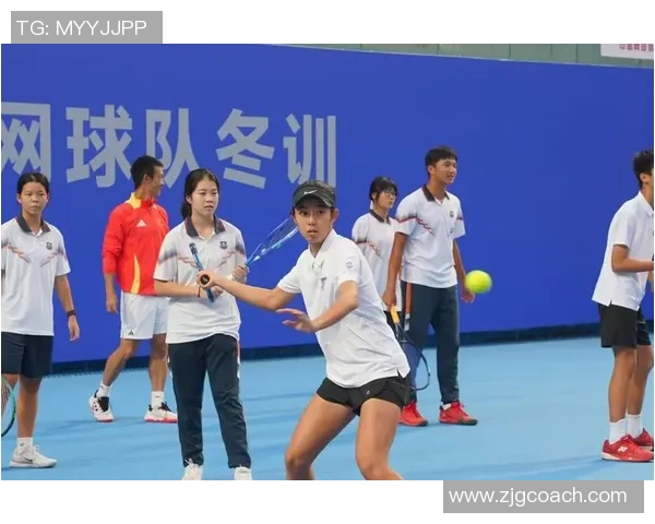 广州网球队比赛经验引发热议球迷对表现和战术的不同看法分析 广州网球队比赛经验引发热议球迷对表现和战术的不同看法分析