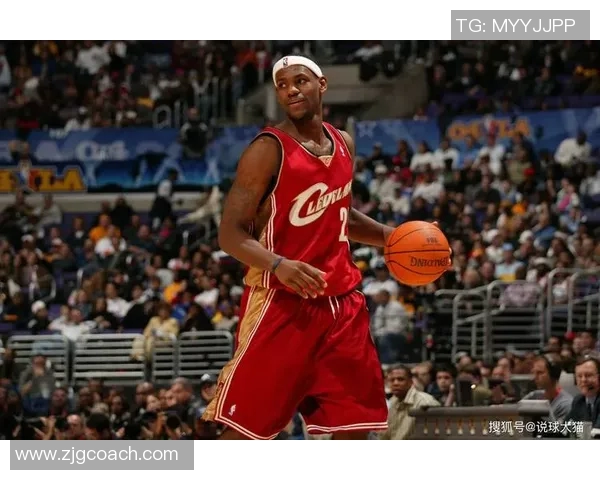 詹姆斯：从篮球巨星到社会影响力领袖的华丽转身与未来展望