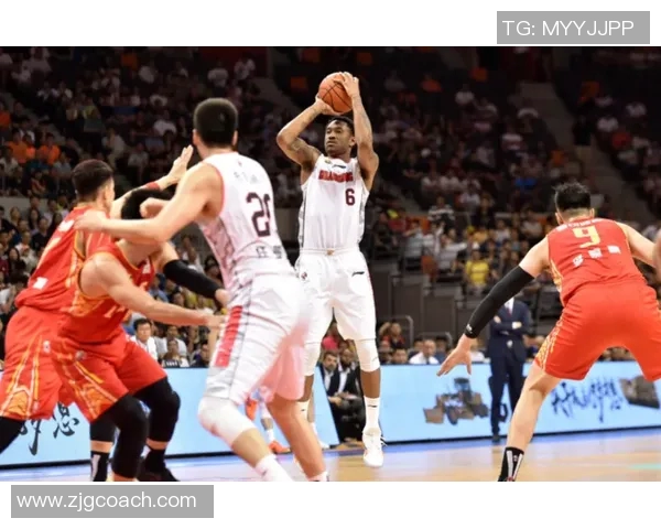 马尚布鲁克斯：从篮球场到生活的多重角色与挑战